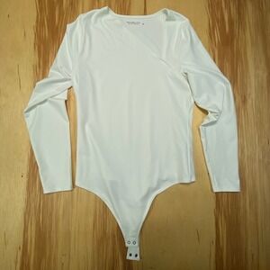 Abercrombie & Fitch Soft A&F White Long Sleeve Bodysuit Large‎